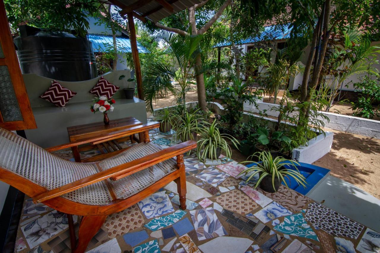 Comfort Beach Hotel Arugam Bay Exterior foto